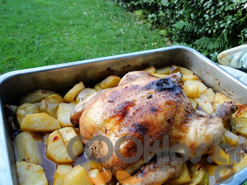 Κοτόπουλο με πάπρικα και μπούκοβο