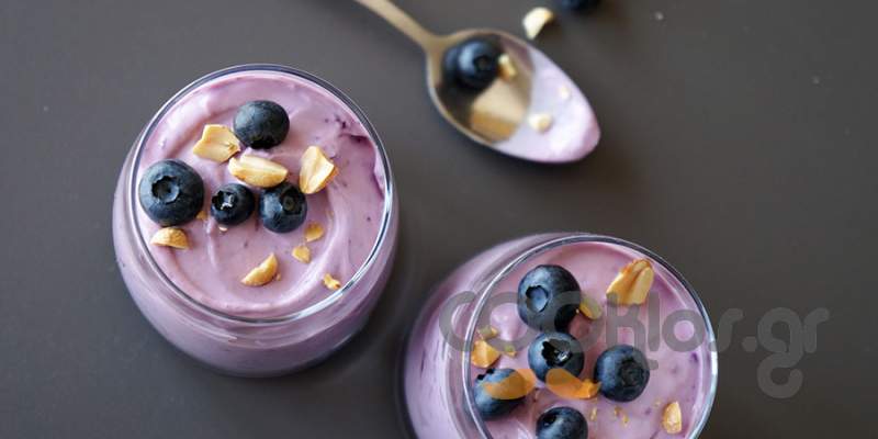 Μους τυριού με μύρτιλα (blueberry cheese mousse)