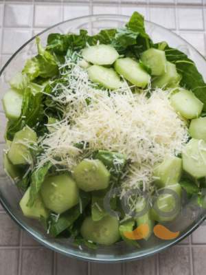Πράσινη σαλάτα με σέσκουλα